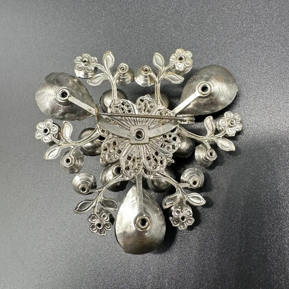 Vintage Brooch Pin Black Aurora Borealis Rhinestones Triangle Statement READ - Picture 3 of 12